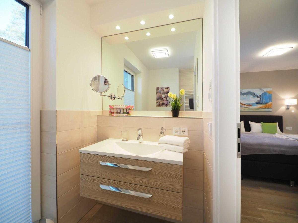 Terrassenwohnung "Treibholz" - Oase Am Haff Garz  Bagian luar foto