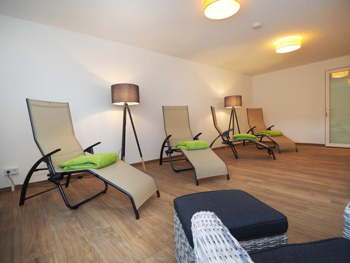 Terrassenwohnung "Treibholz" - Oase Am Haff Garz  Bagian luar foto