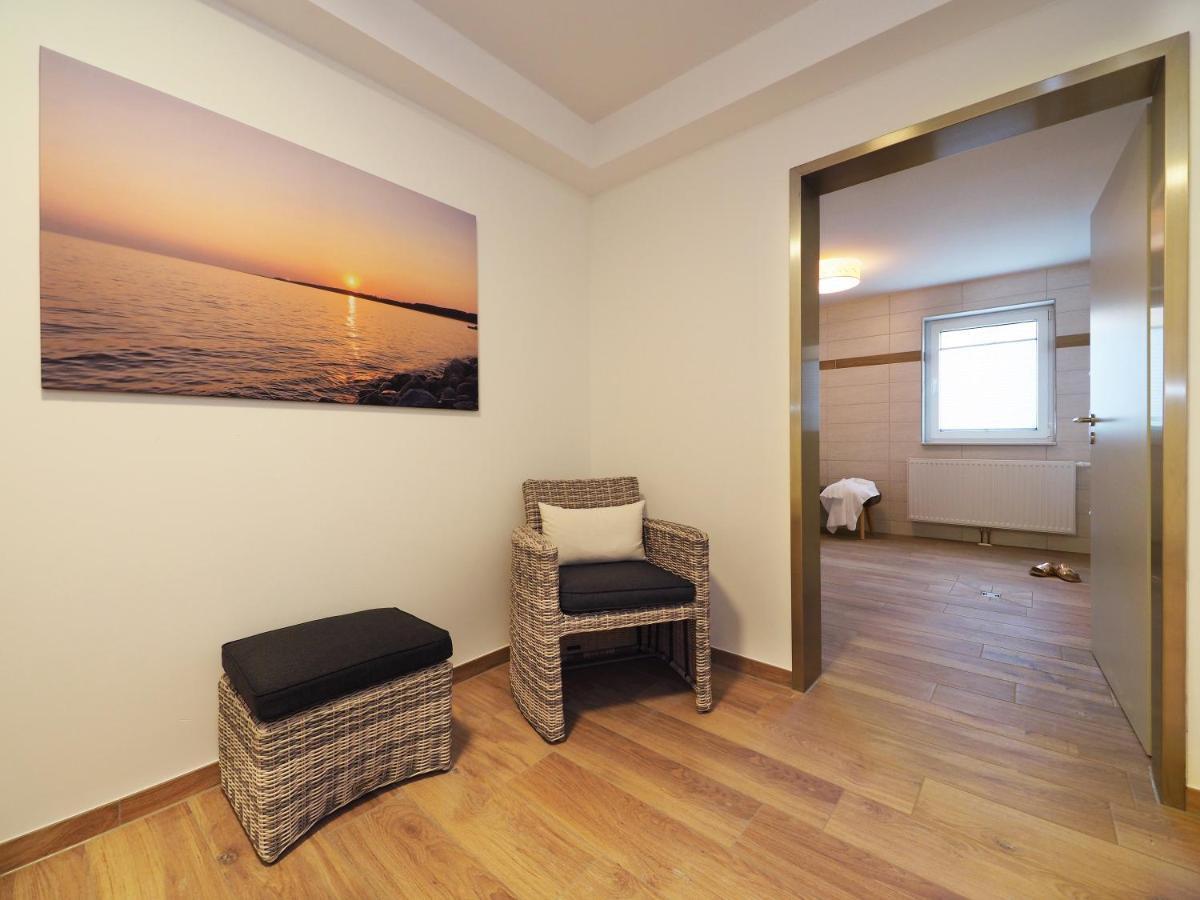 Terrassenwohnung "Treibholz" - Oase Am Haff Garz  Bagian luar foto